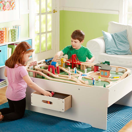 Melissa & Doug Our Top Toys to Teach Kids Organization Skills blog post