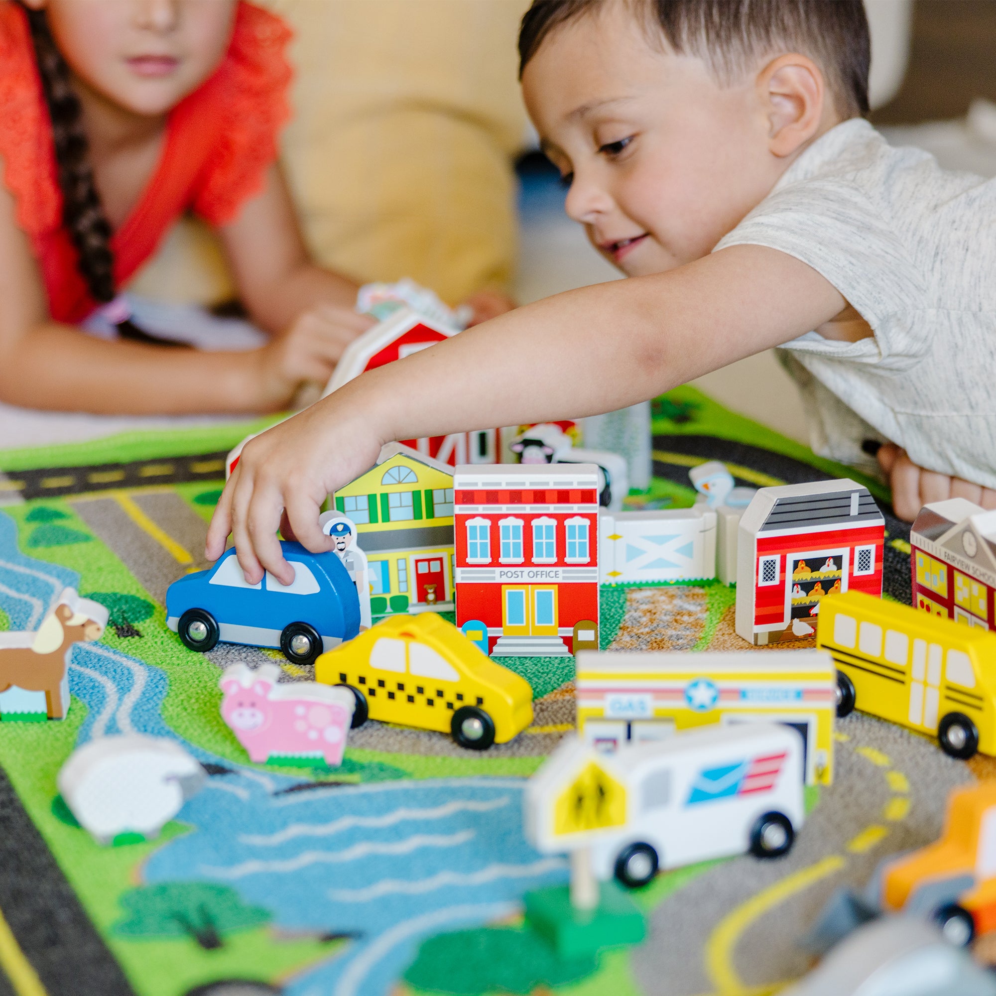 Deluxe road rug play set online