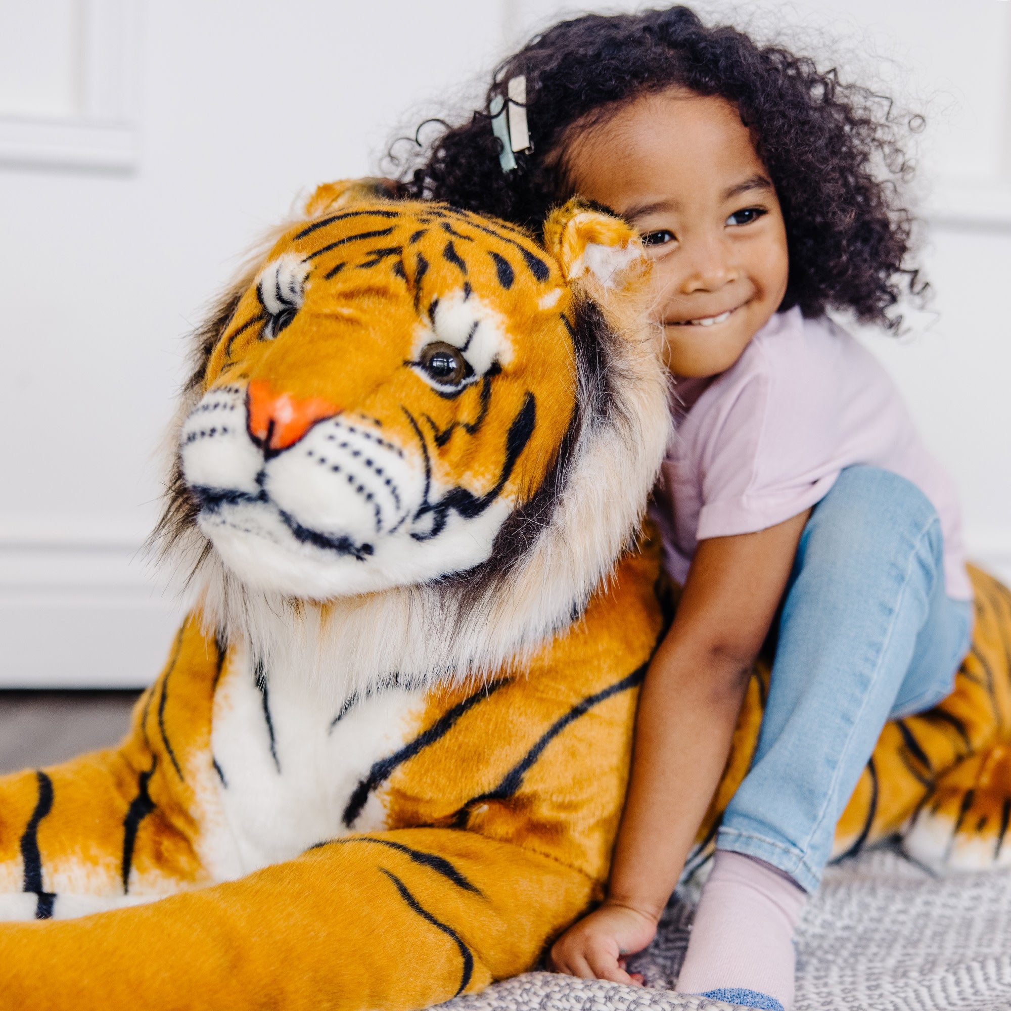 Giant on sale stuffed tiger