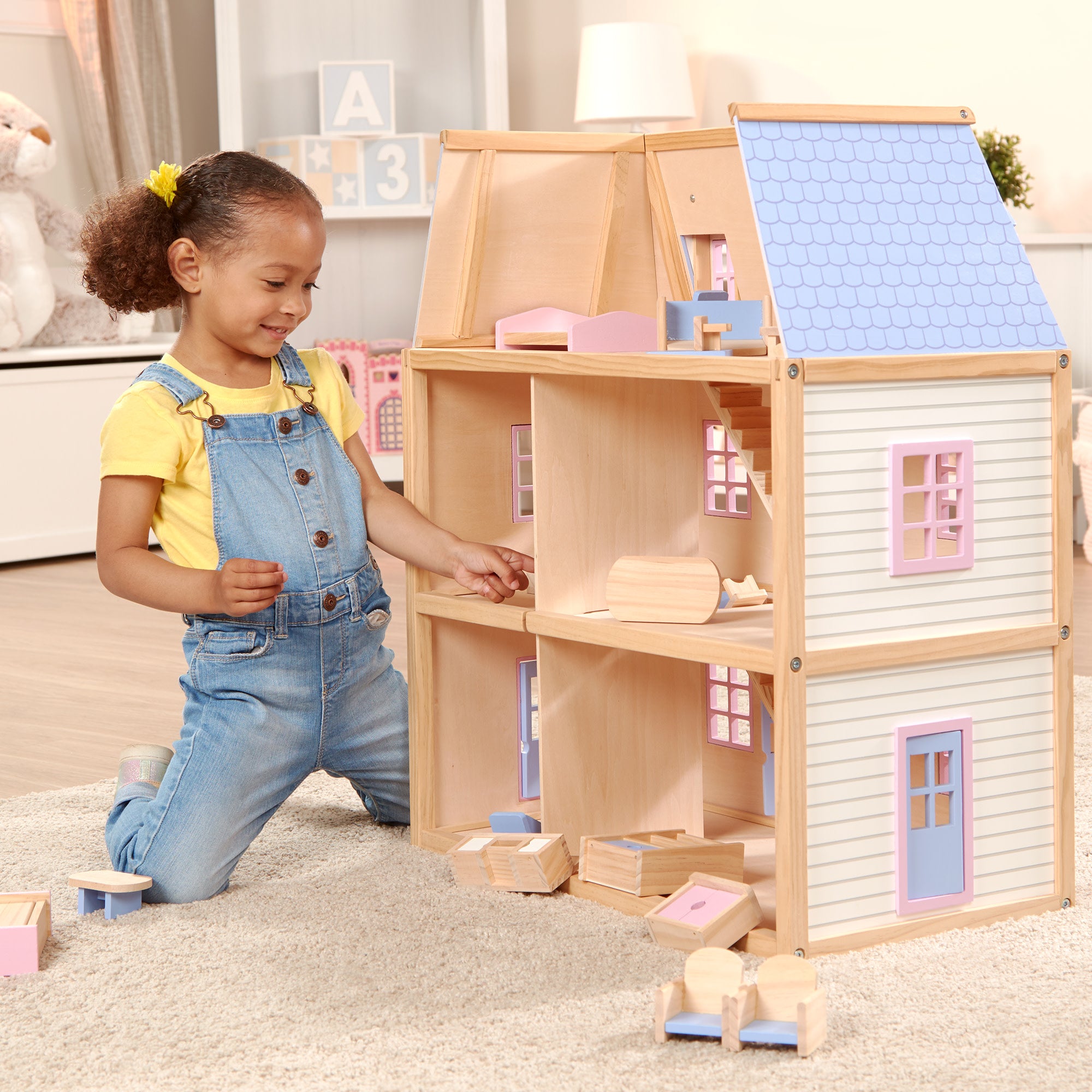 Dollhouse for 2 year old on sale