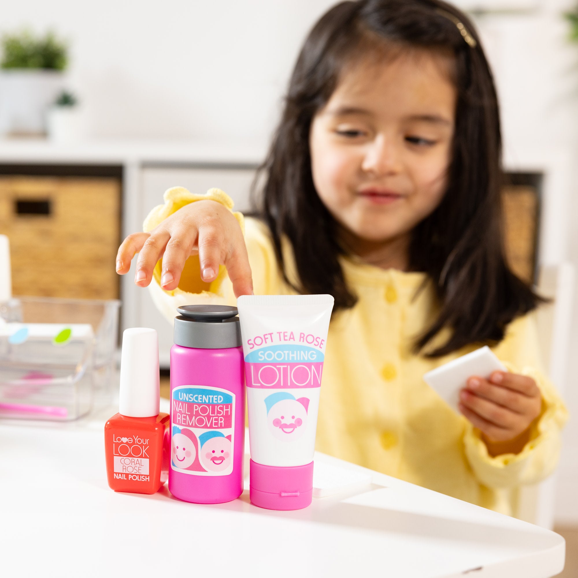 LOVE YOUR LOOK Nail Care Play Set Melissa Doug