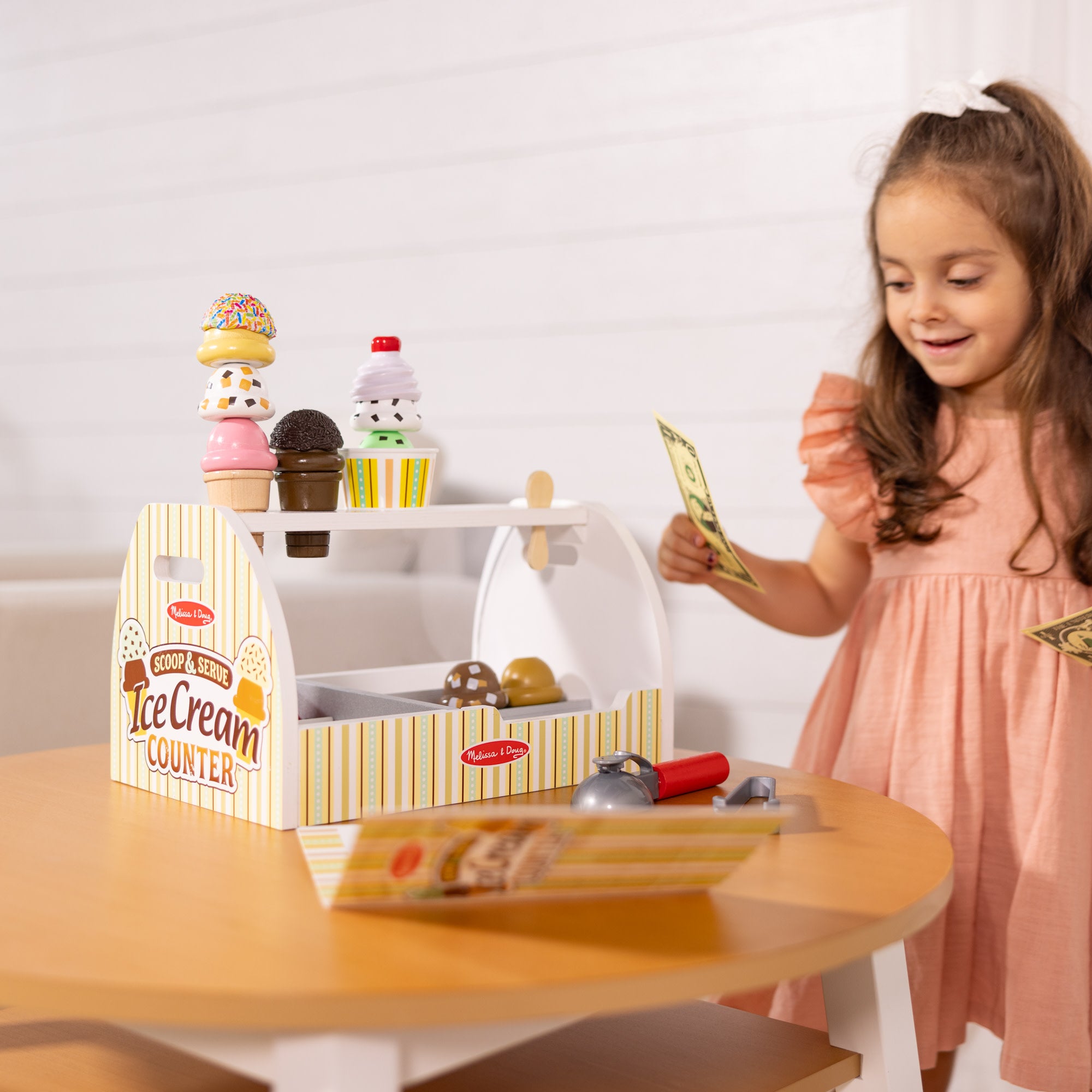 Melissa & doug scoop serve ice hot sale cream counter