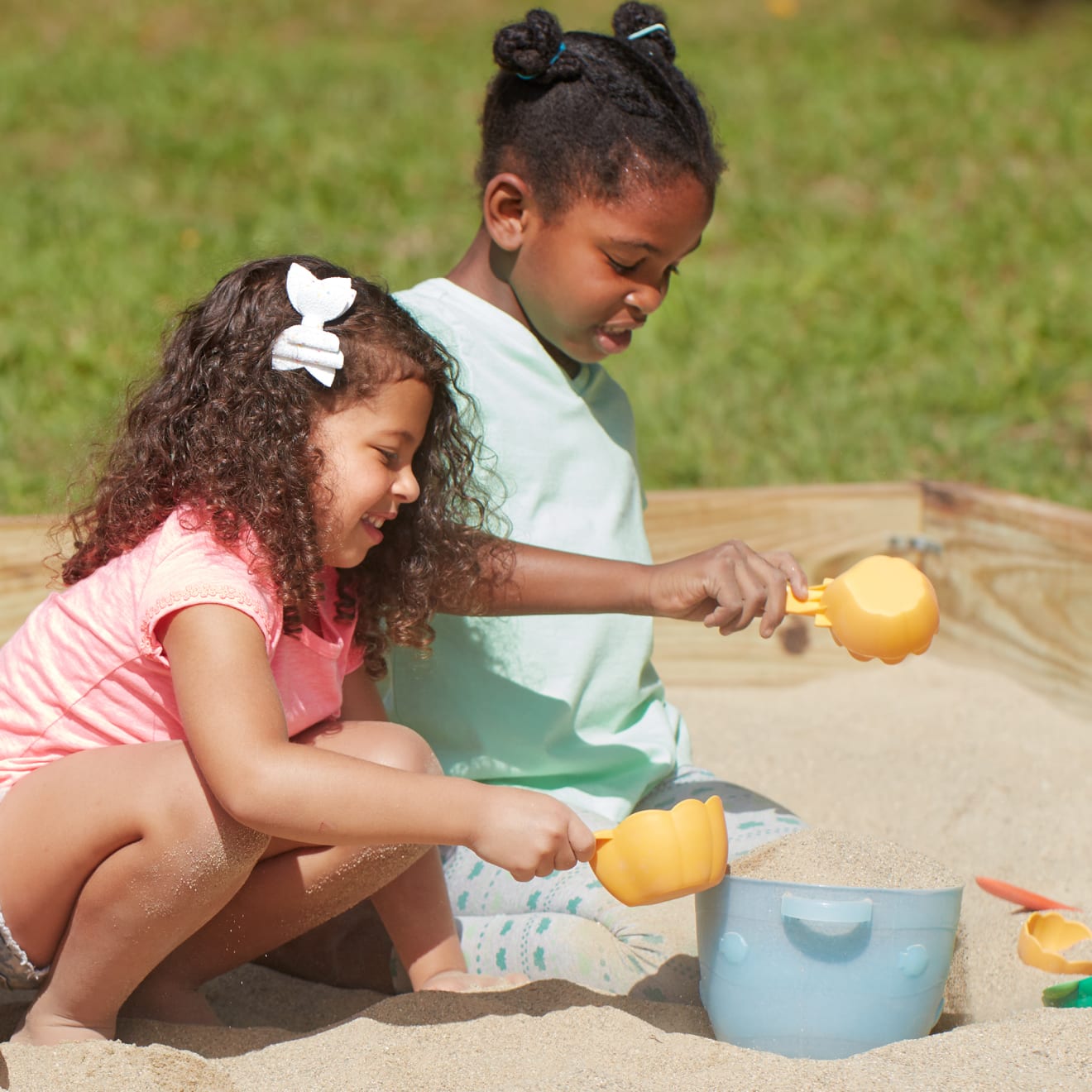 Melissa and doug 2024 sand cupcake set